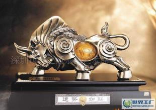 運(yùn)勢(shì)如虹、牛擺件、仿銅牛、樹(shù)脂擺件_禮品、工藝品、飾品_世界工廠網(wǎng)中國(guó)產(chǎn)品信息庫(kù)